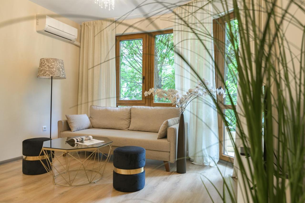 Мarelis Luxe Port Apartment Varna Exterior photo
